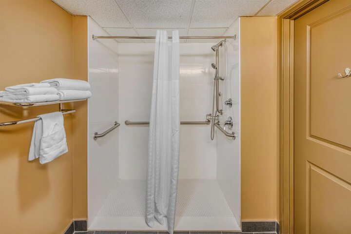 Clean Restrooms