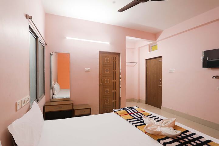 Room 7 of 10