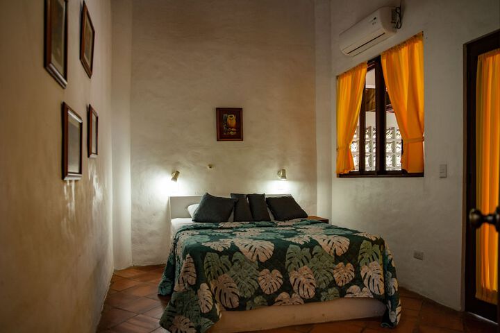 Room 4 of 50