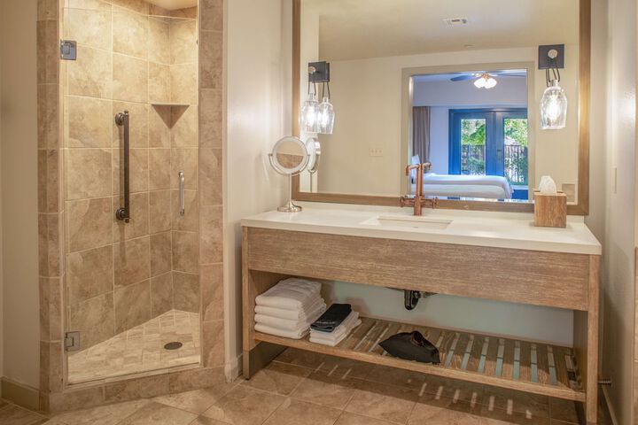 Bathroom shower