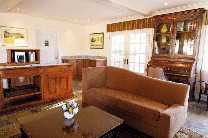 Hotel Interior 3 of 115