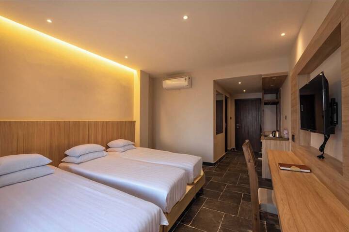 Room 10 of 132