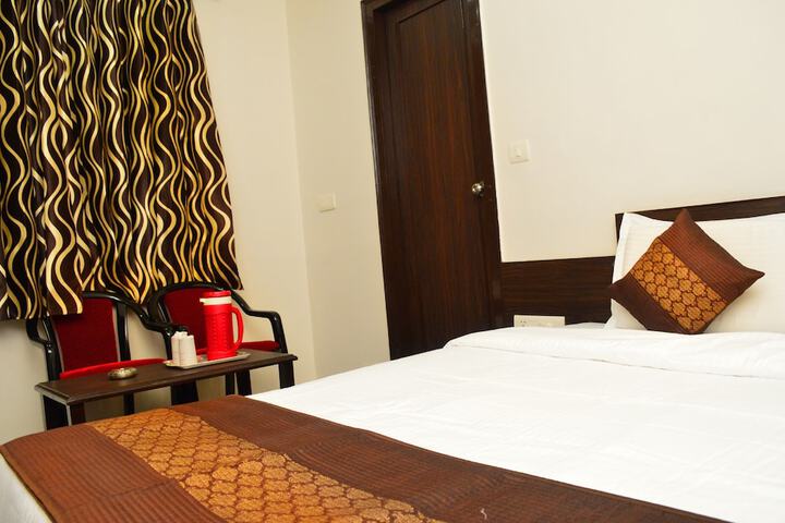 Room 9 of 31