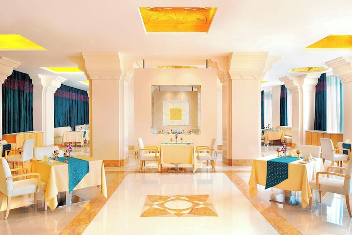 Dining 56 of 71