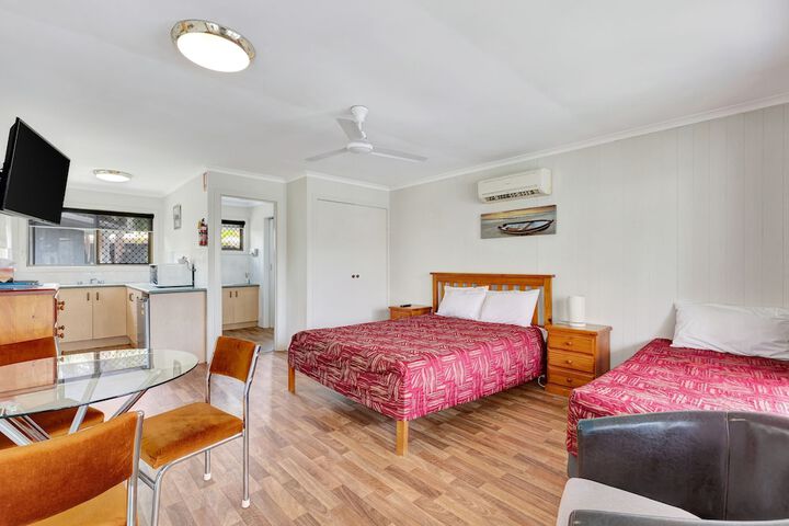 Room 12 of 65