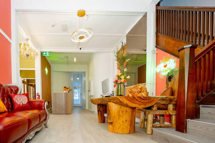 Hotel Interior 4 of 43