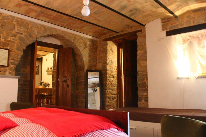 Room 3 of 62