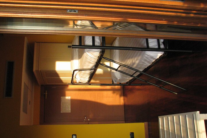 Room 17 of 48
