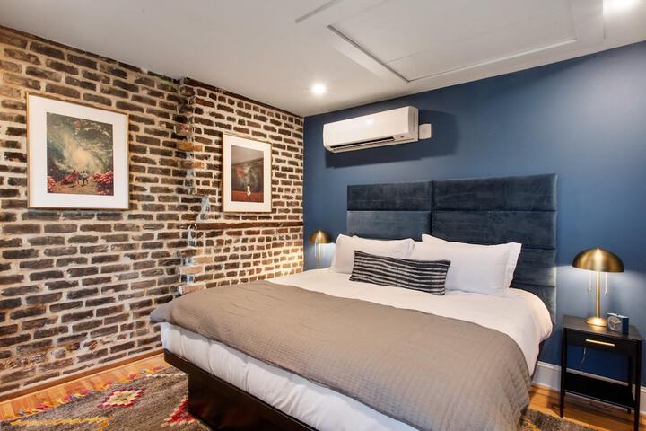 Room 32 of 164