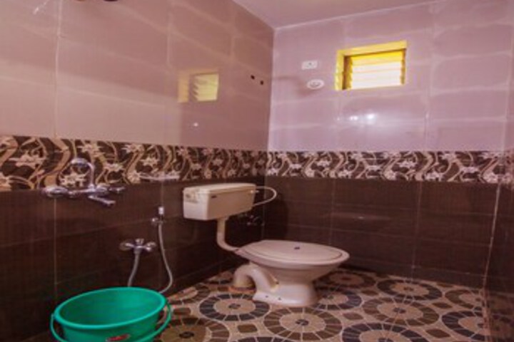 Room 4 of 23