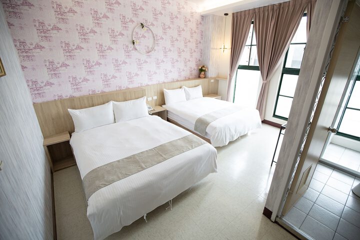 Room 28 of 47