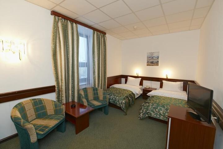 Room 14 of 86