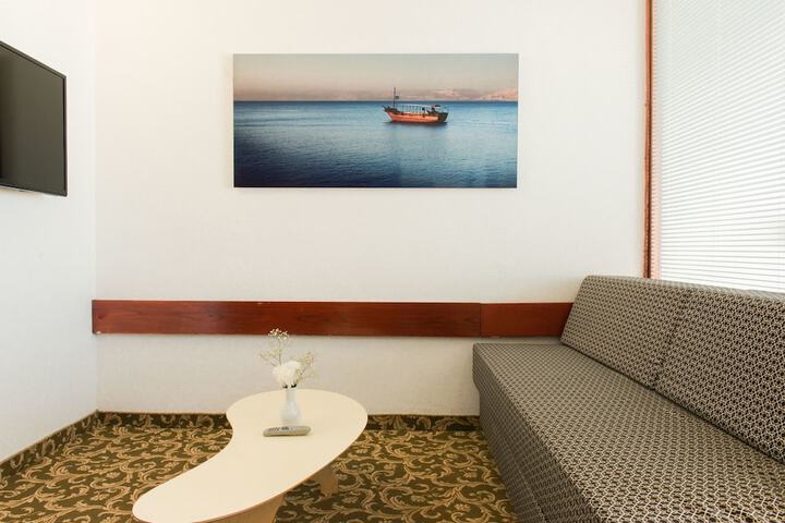 Room 21 of 26