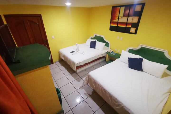 Room 7 of 14