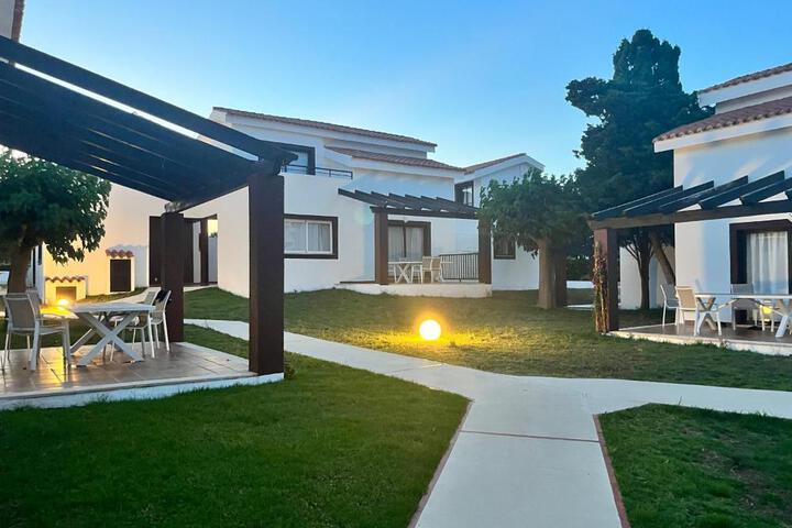 Nuramar Resort & Villas