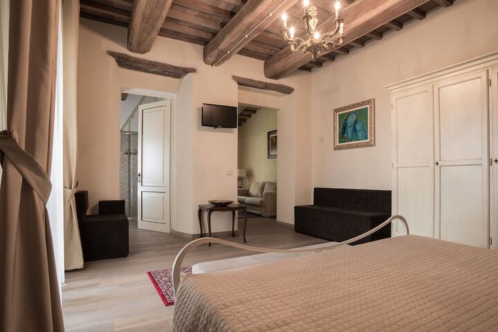 Room 3 of 24