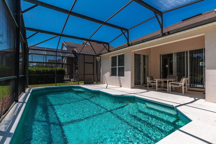 Pool 16 of 30