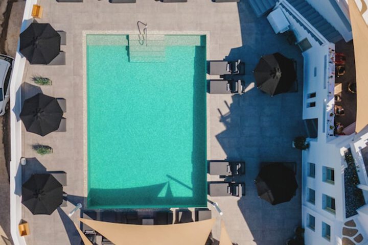 Pool 122 of 186