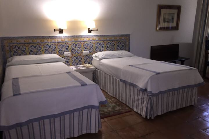 Room 3 of 55