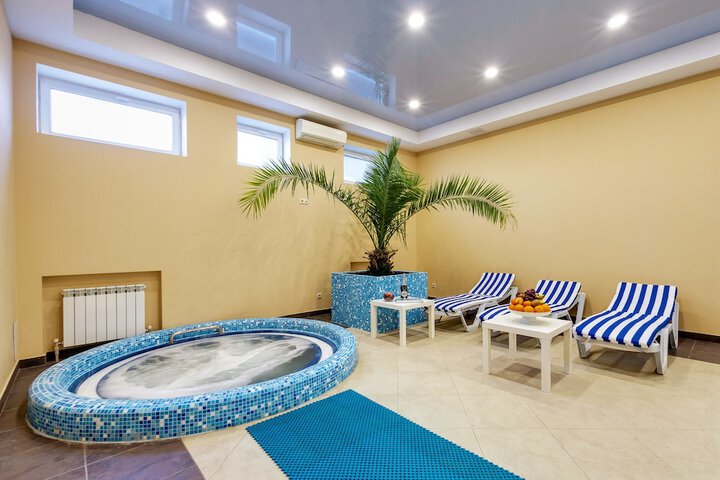 Pool 34 of 43