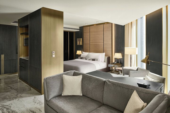 Room 22 of 80