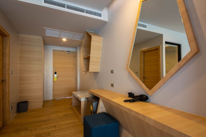 Room 54 of 98