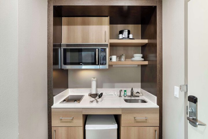 Private kitchenette