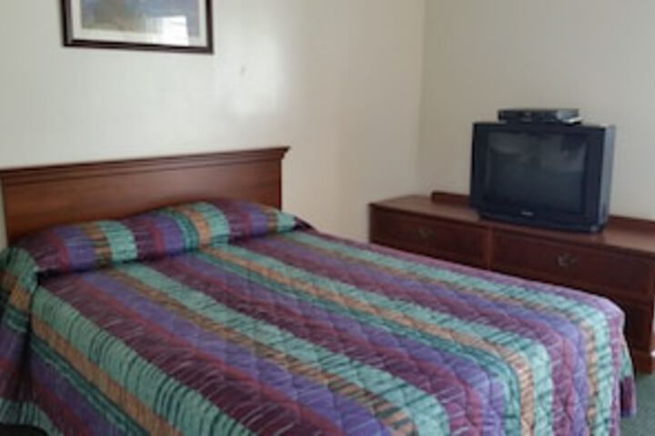 Room 10 of 63