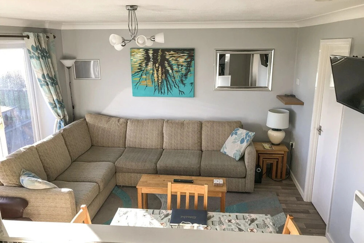 Room 3 of 10
