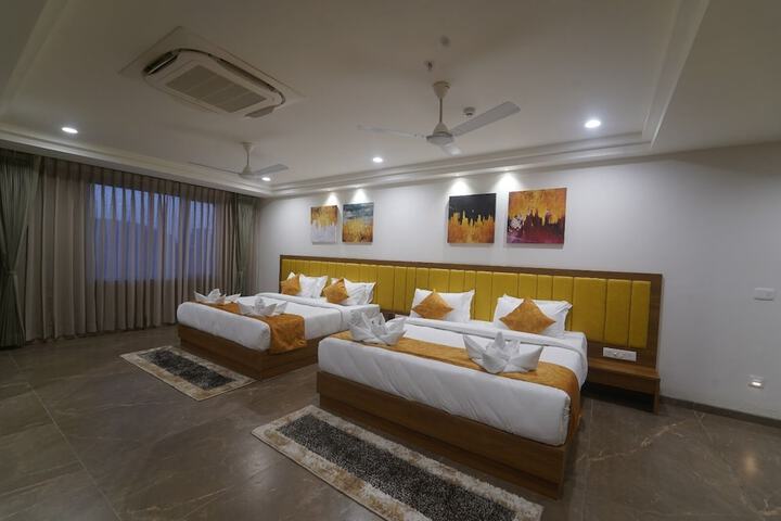 Room 8 of 29
