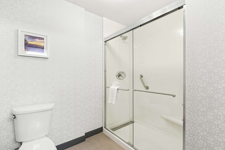 Bathroom shower