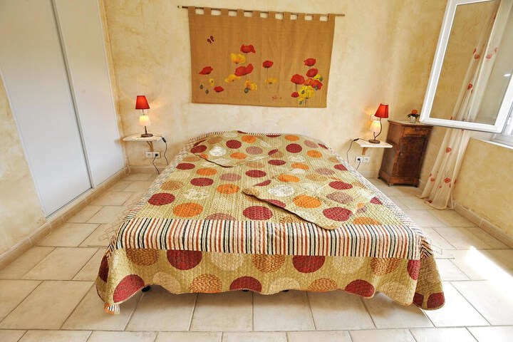 Room 3 of 9