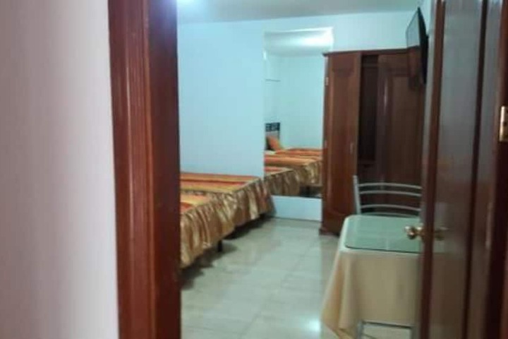 Room 2 of 9