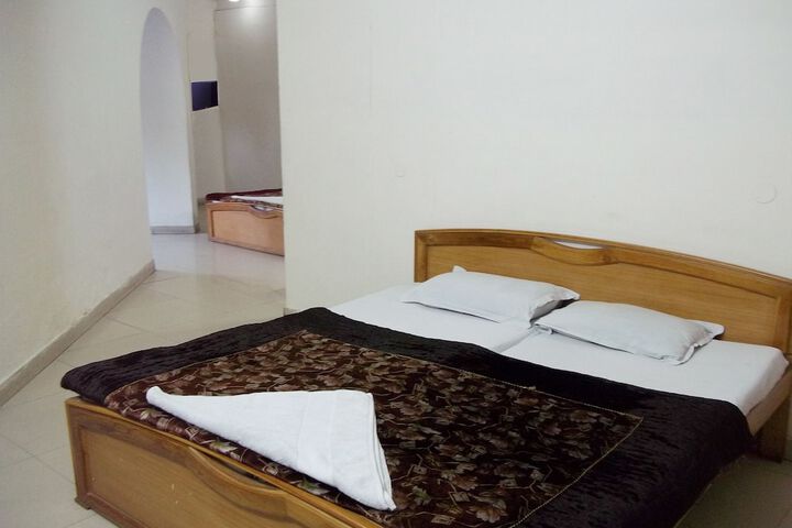 Room 3 of 17