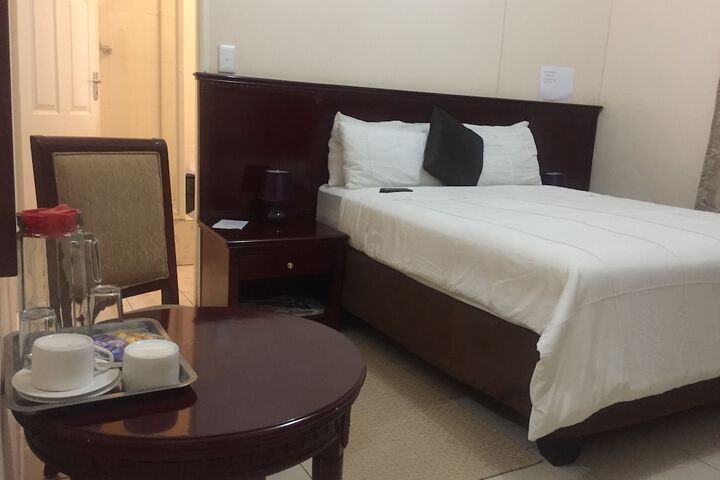 Room 5 of 20