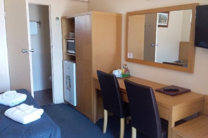 Room 8 of 29