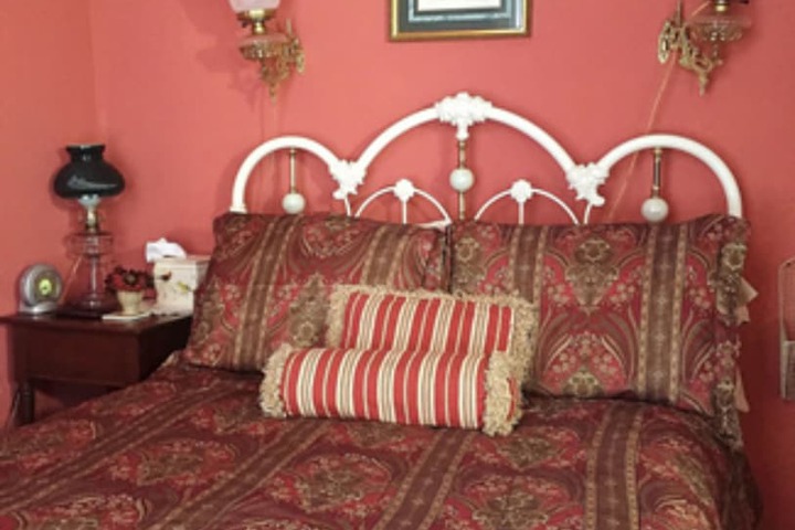 Room 4 of 24