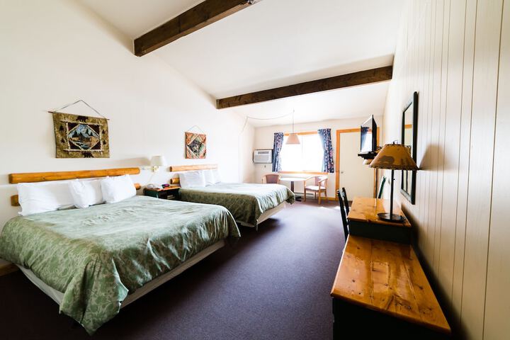 Room 9 of 39