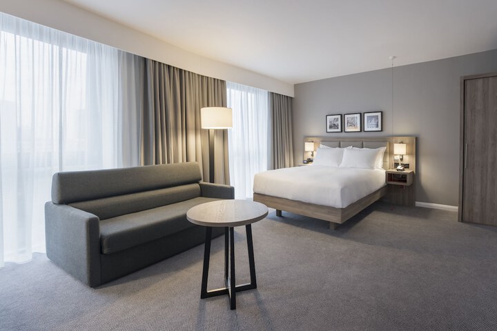 Room 34 of 70