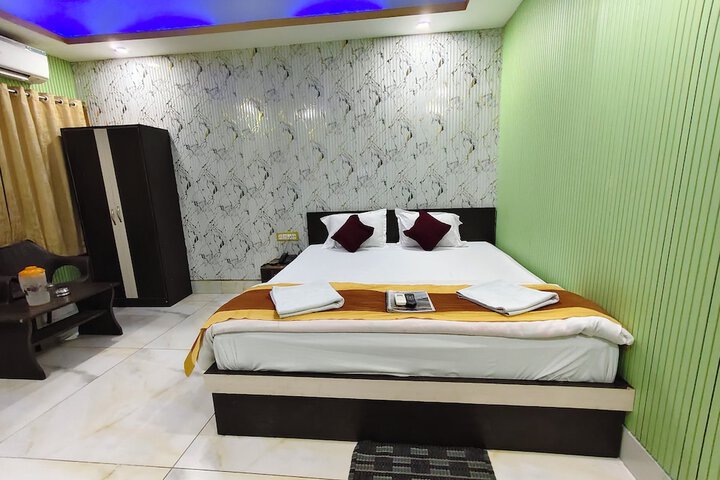 Room 43 of 70
