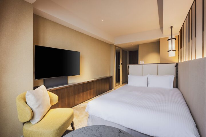 Room 83 of 155