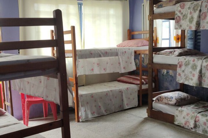 Room 75 of 116