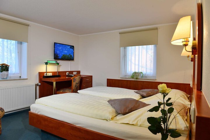 Room 4 of 45