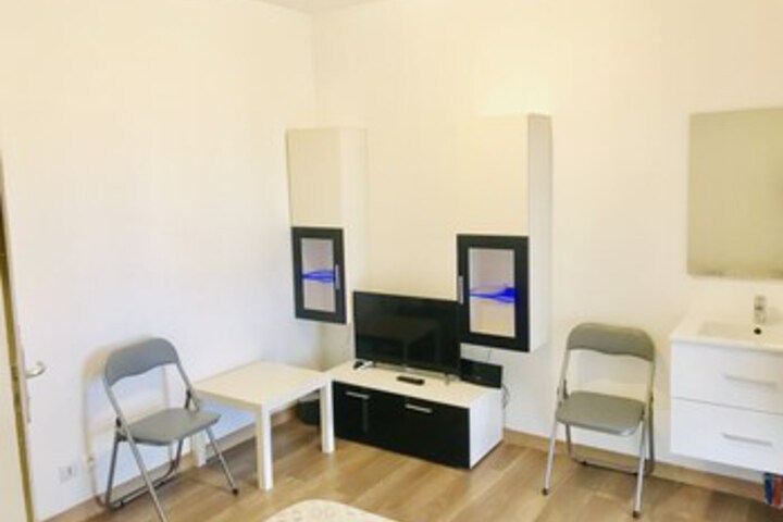 Room 14 of 19