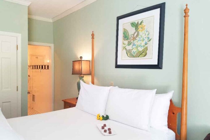Room 46 of 114