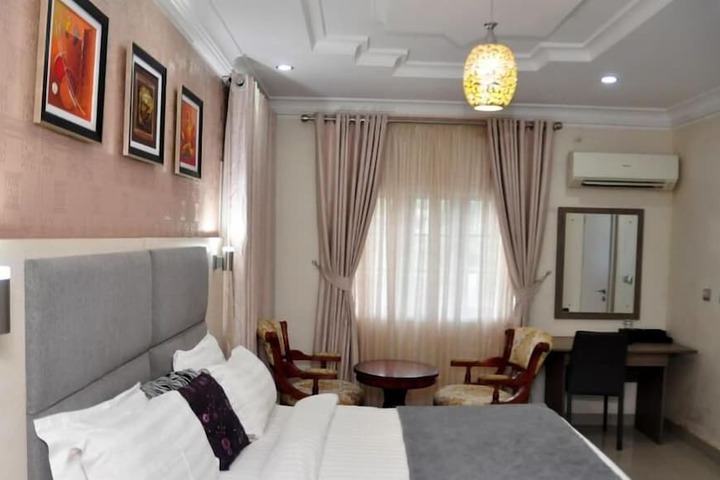 Room 13 of 51