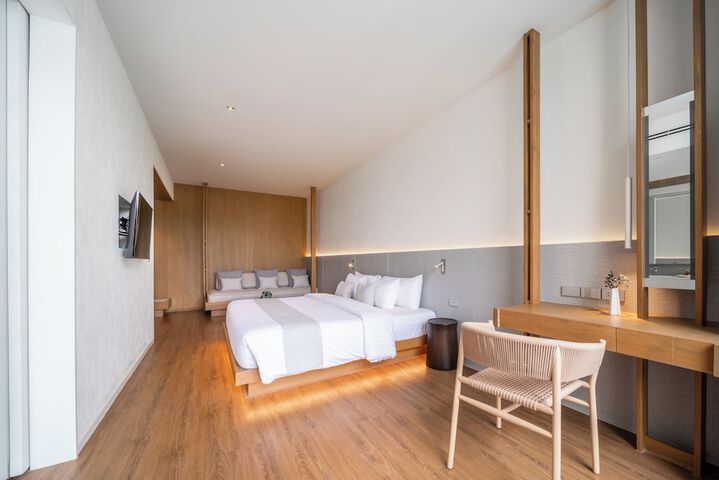 Room 27 of 150