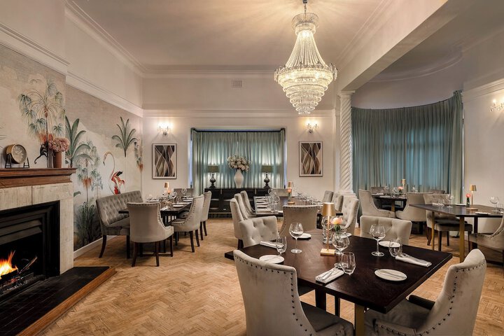 Dining 93 of 107