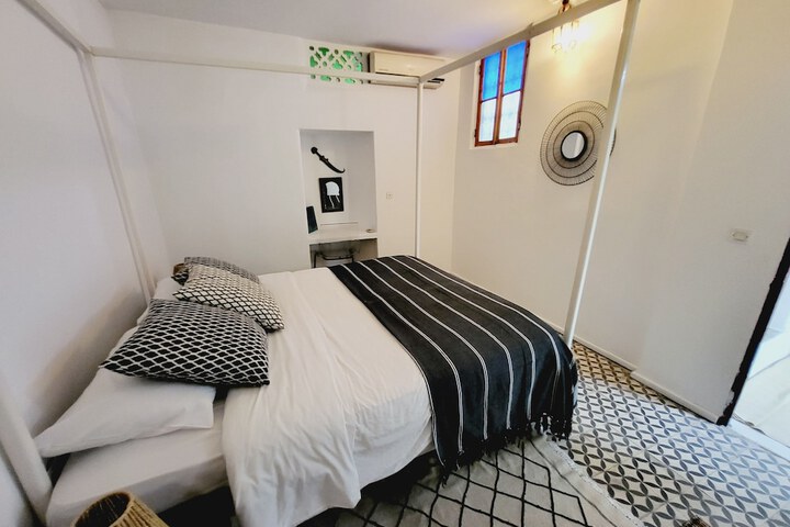 Room 21 of 57