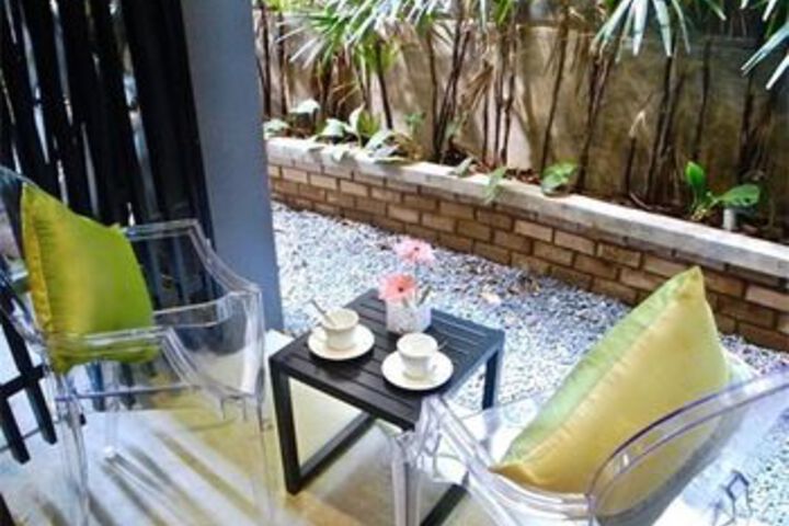 Room 10 of 20